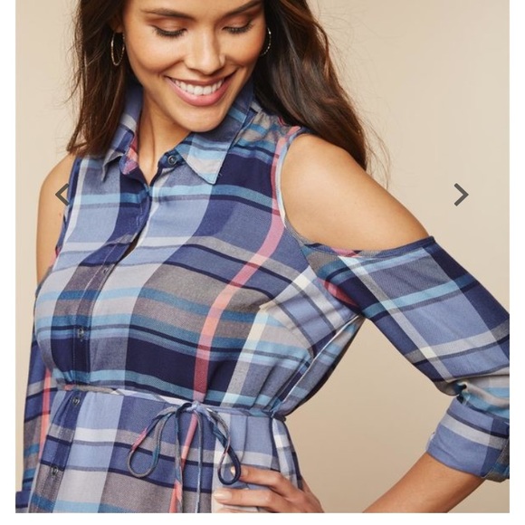 Motherhood Maternity Plaid Cold Shoulder Top - Picture 2 of 7